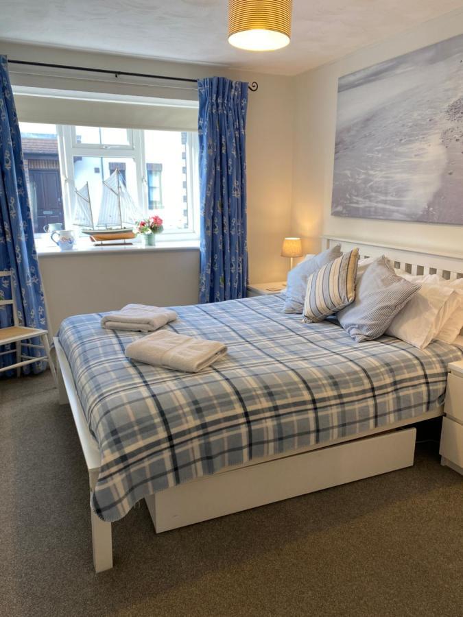 Trafalgar, Lovely Ground Floor Flat With Outside Patio Garden, Minutes Walk To Seafront Сивью Экстерьер фото