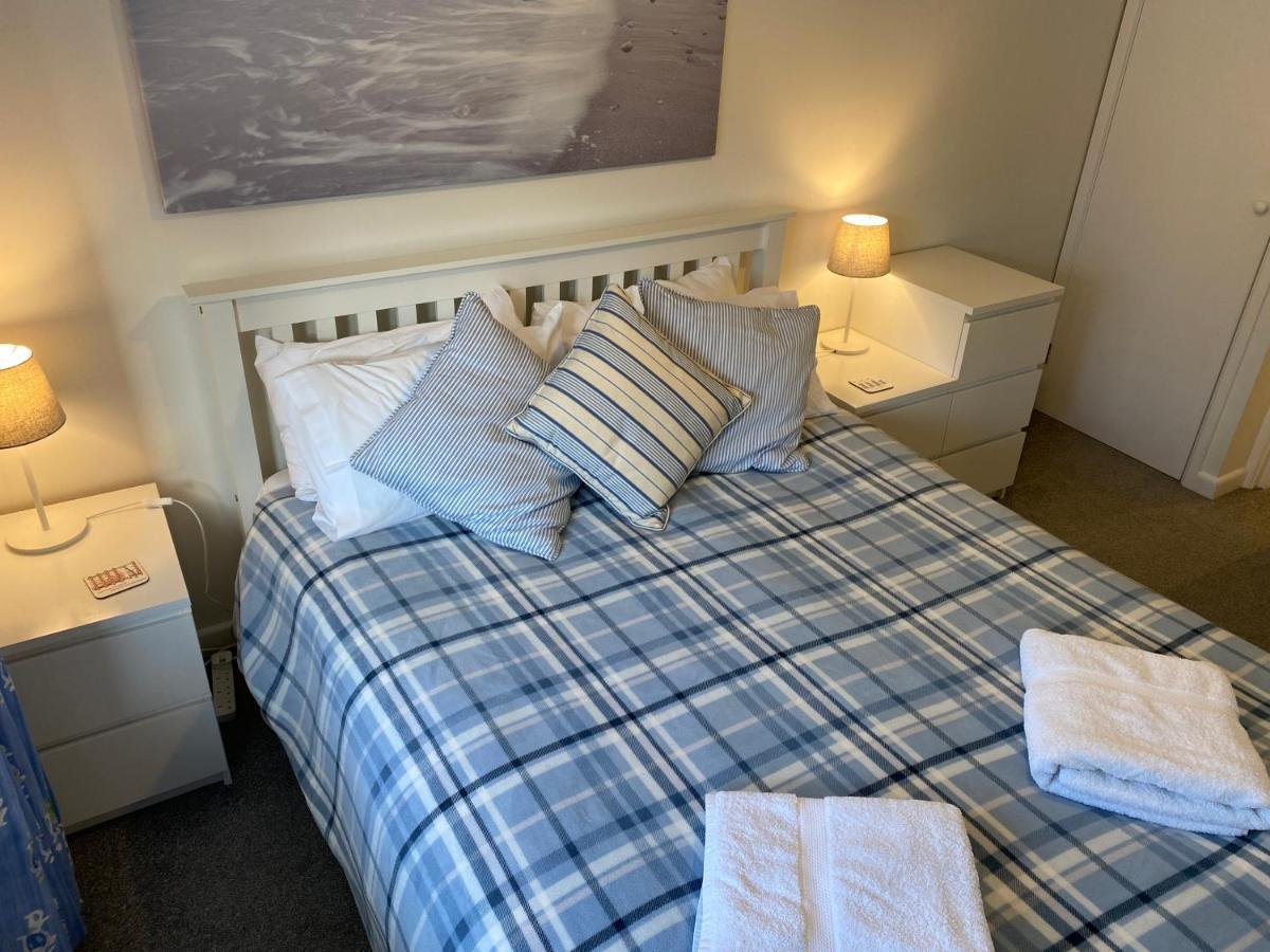 Trafalgar, Lovely Ground Floor Flat With Outside Patio Garden, Minutes Walk To Seafront Сивью Экстерьер фото